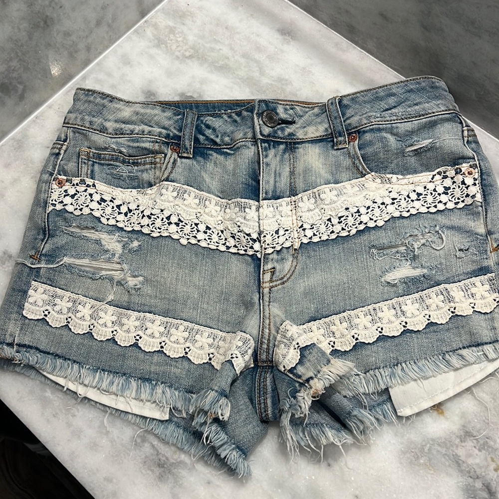 American Eagle Jeans Hi Rise Shortie Lace Women’s Size 12